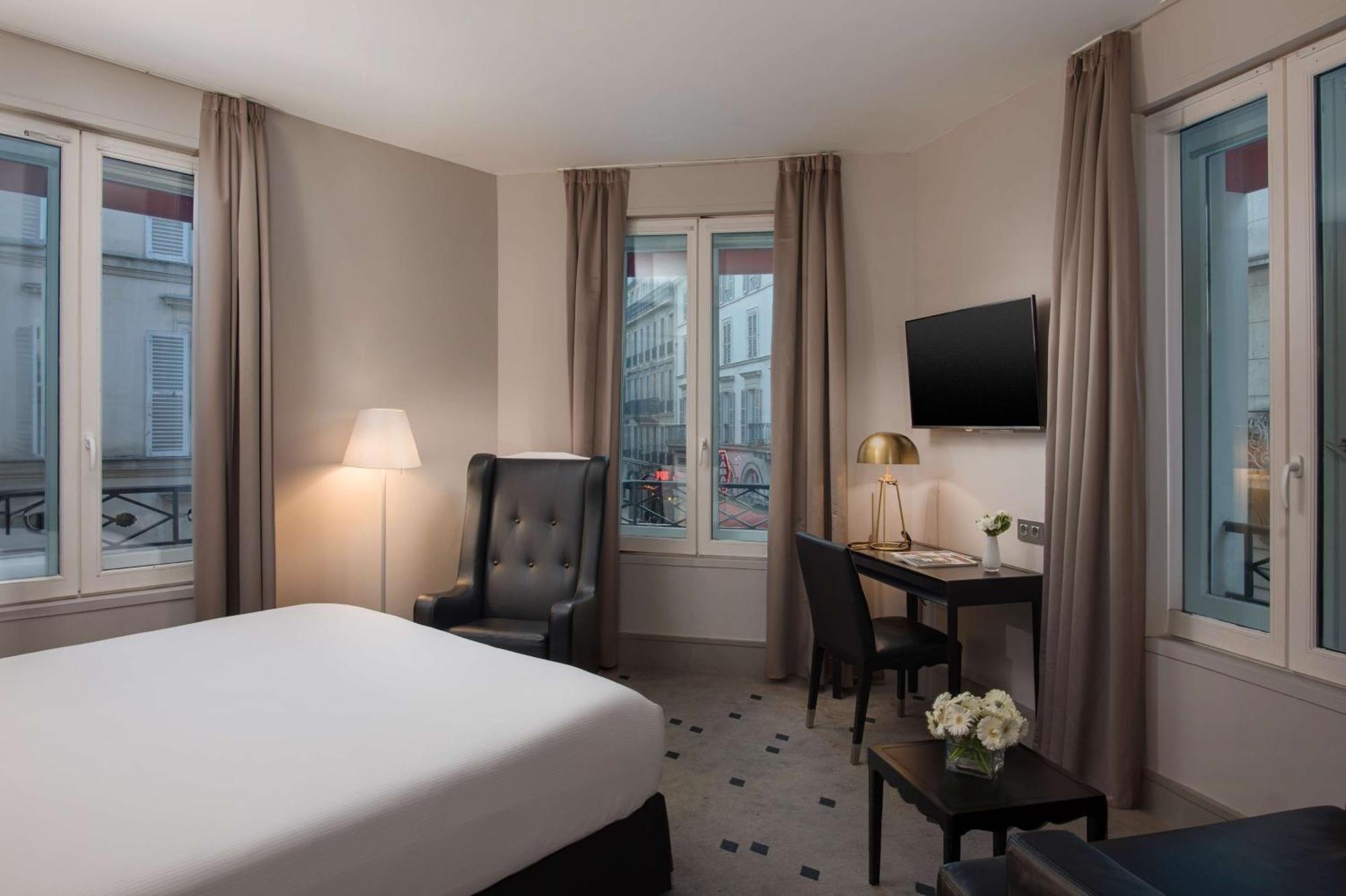 Nh Paris Champs-Elysees Екстериор снимка
