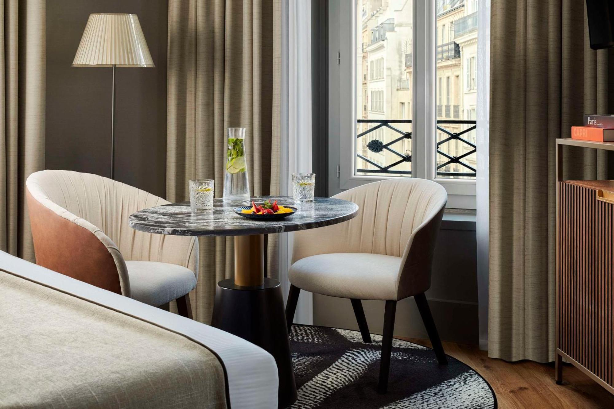 Nh Paris Champs-Elysees Екстериор снимка